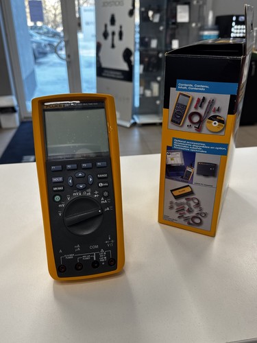 Fluke 287 true rms - true, digital